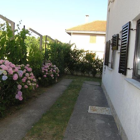 Apartments Mari With Terrace Baska  Luaran gambar