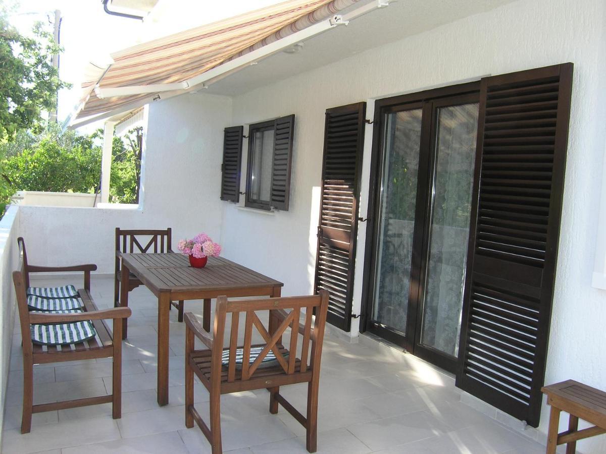 Apartments Mari With Terrace Baska  Luaran gambar